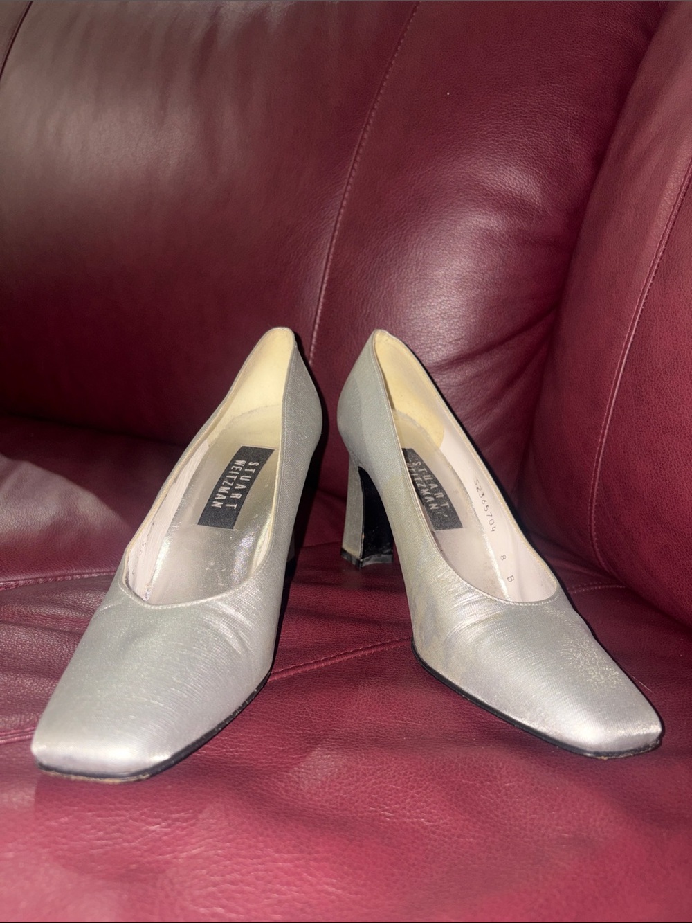 Vintage Stuart Weitzman Silver Metallic Pointed-Toe Pumps